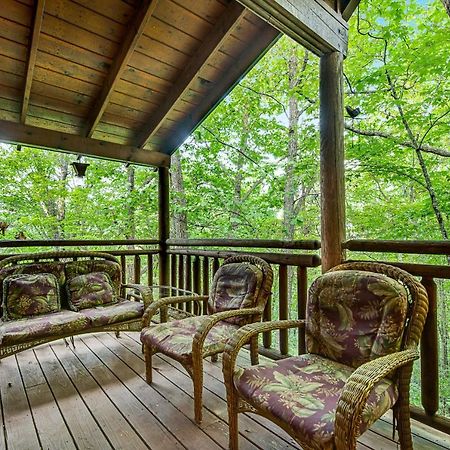 Bear Pleasures Villa Гетлинбург Екстериор снимка