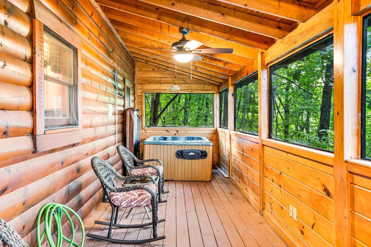 Bear Pleasures Villa Гетлинбург Екстериор снимка